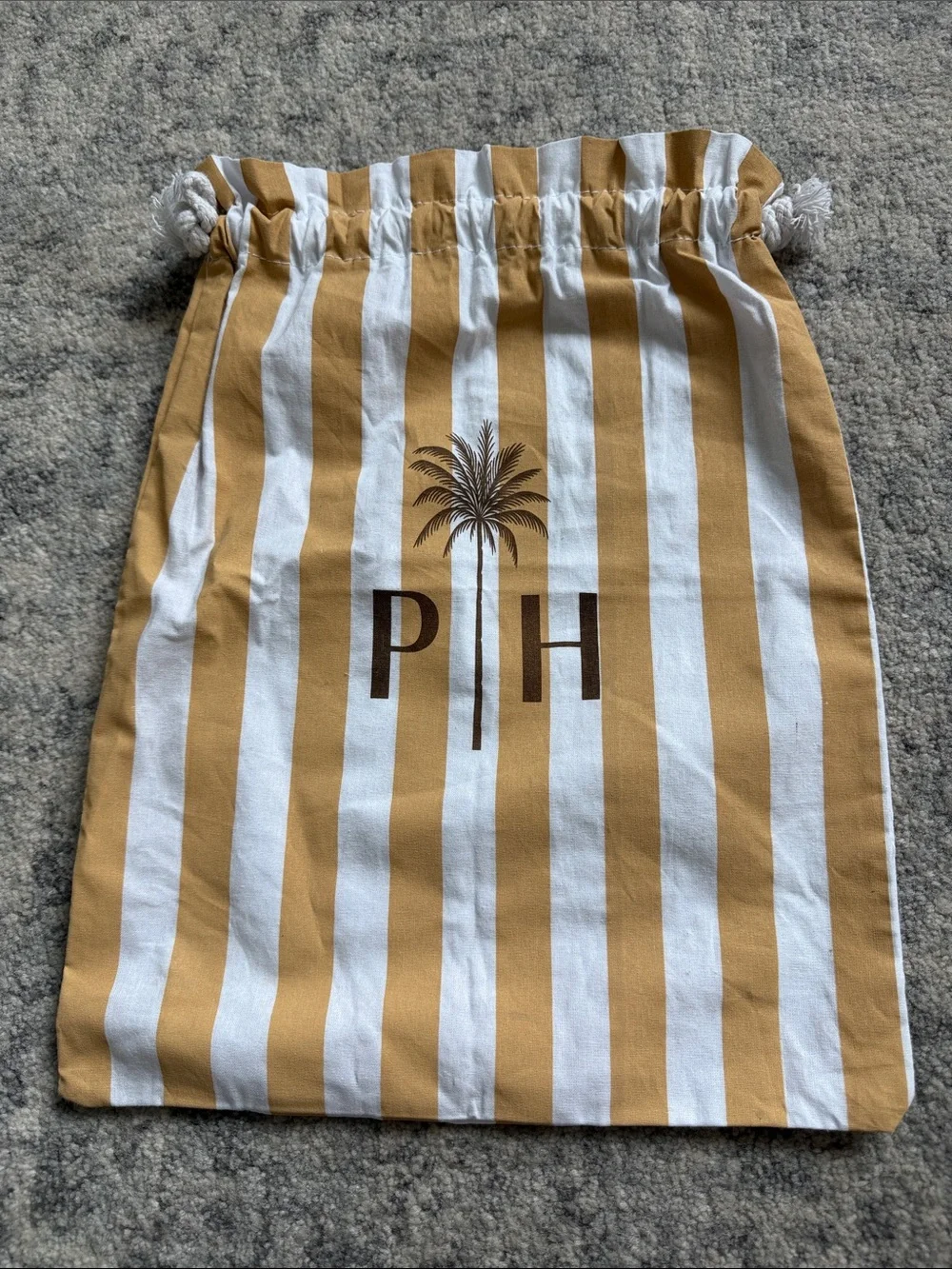 Palm Heights Dust Bag